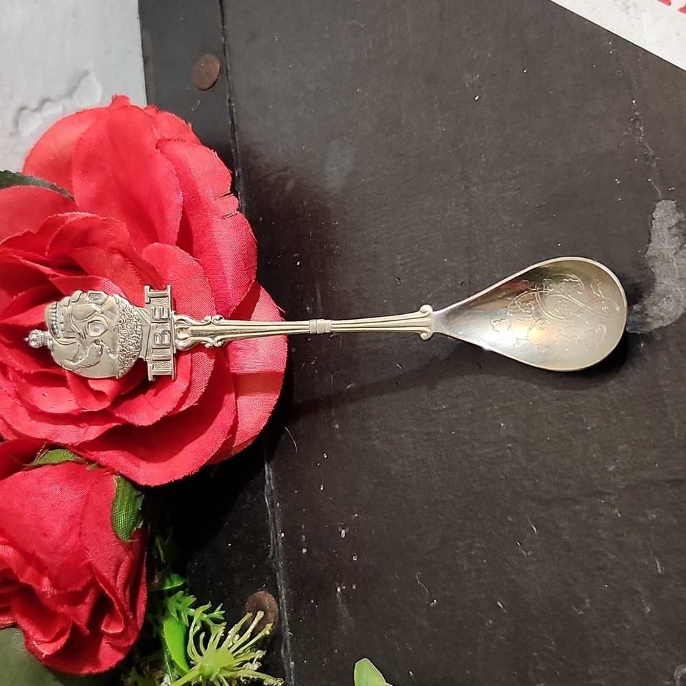 TIBET Souvenir Spoon Scull